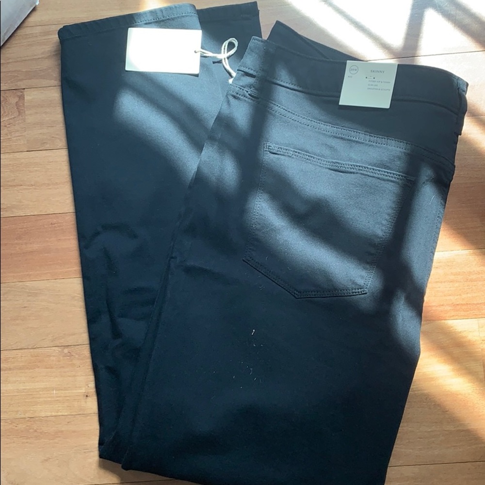 Universal Thread black jeans 20WR